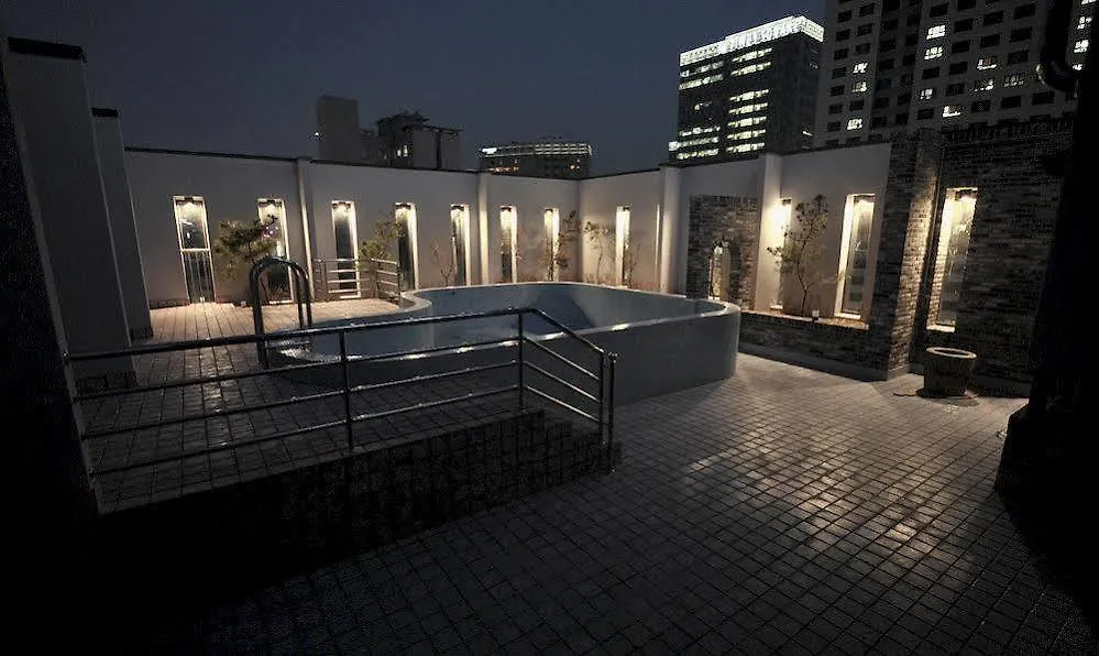 Ciel Hotel Seoul 3*,